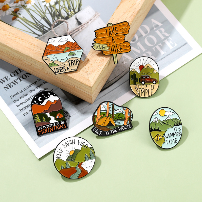 Outdoor Adventure Enamel Pins  - Outdoor Adventure Friends recension och pris