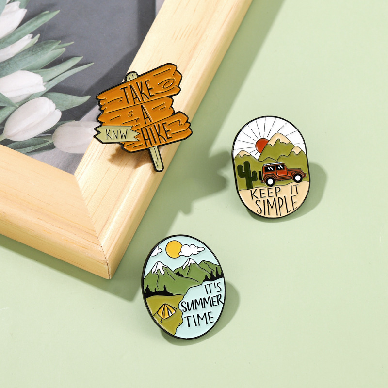 Outdoor Adventure Enamel Pins  - Outdoor Adventure Friends recension och pris
