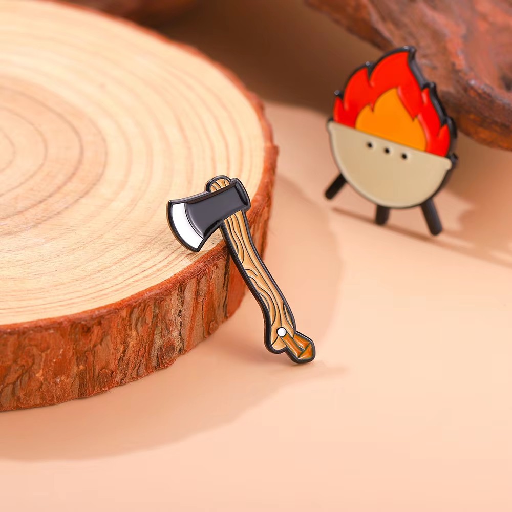 Outdoor Adventure Enamel Pins  - Outdoor Adventure Friends recension och pris
